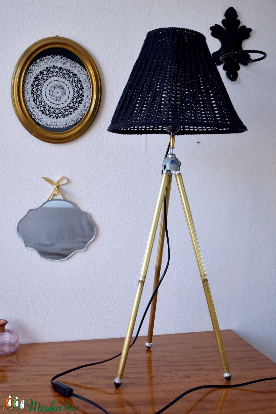Csipkefény fotóállvány lámpa horgolt búrával - otthon & lakás - lámpa - állólámpa - Meska.hu