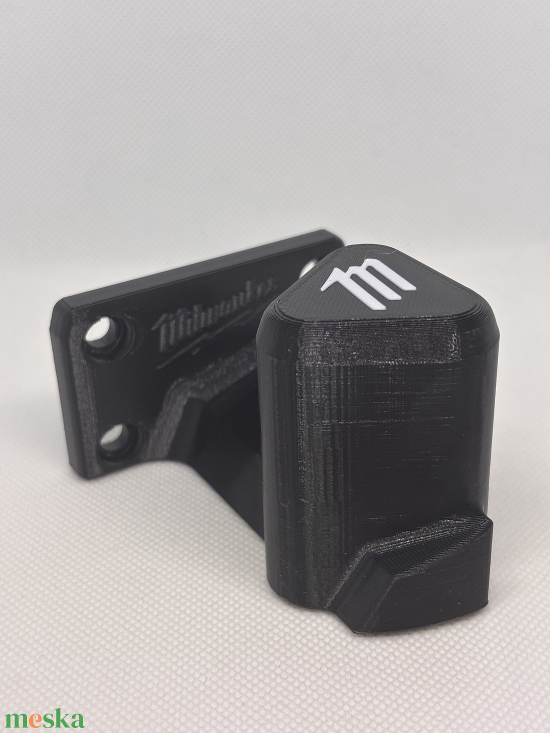 Milwaukee M12 -es szerszámgép fali tartókonzol - otthon & életmód - ház & kert - szerszám & eszközök - Meska.hu