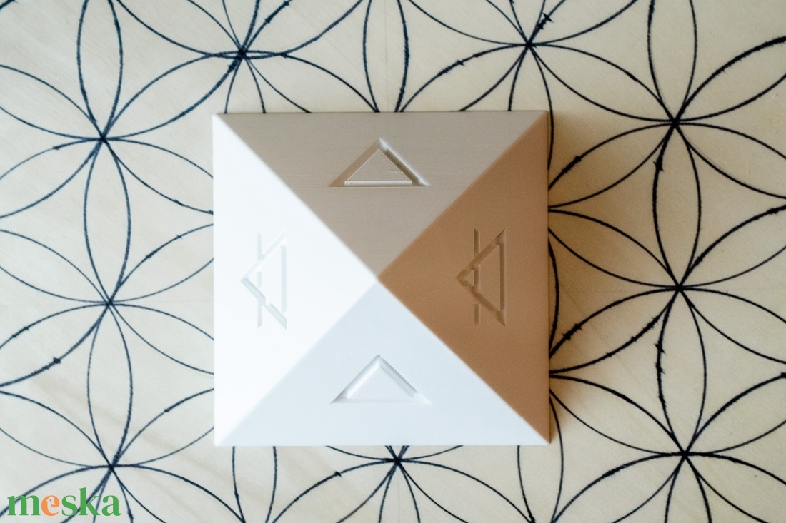 Harmonizáló piramis  4 őselem piramis - otthon & életmód - dekoráció - spiritualitás - orgonit piramis - Meska.hu