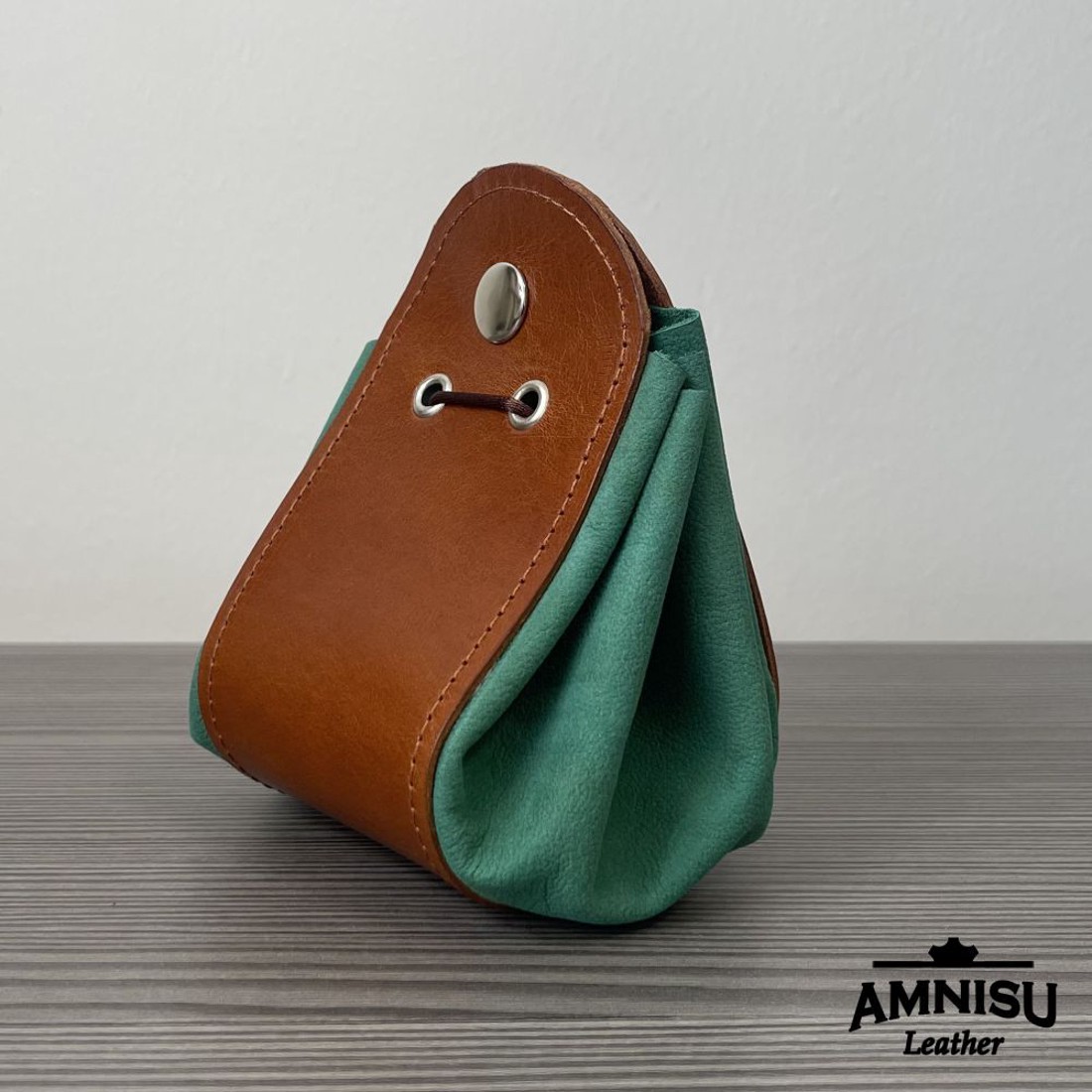 2in1 szütyő és kockatálca - konyak - zöld - játék & sport - táblajáték és kártyajáték - társasjátékok - dobókocka - Meska.hu