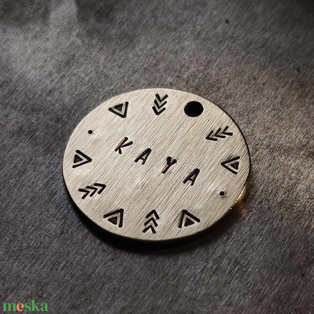 Kézműves sárgaréz kutyabiléta � Indián Motívum   (30mm) - otthon & életmód - kisállatoknak - kutyáknak - kutya biléta - Meska.hu