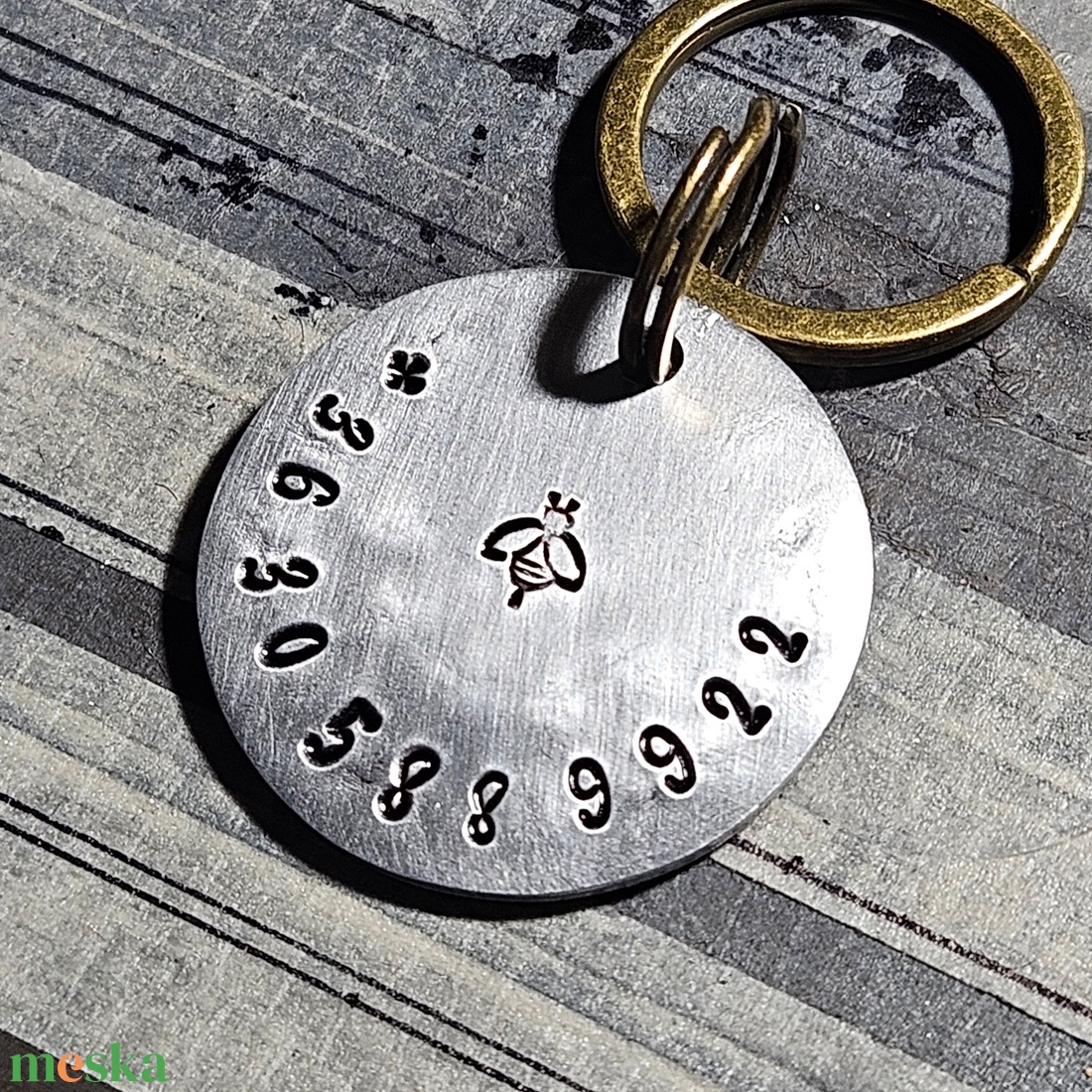 Kézzel készült alumínium kutyabiléta  � Szívmandala    (32mm) - otthon & életmód - kisállatoknak - kutyáknak - kutya biléta - Meska.hu