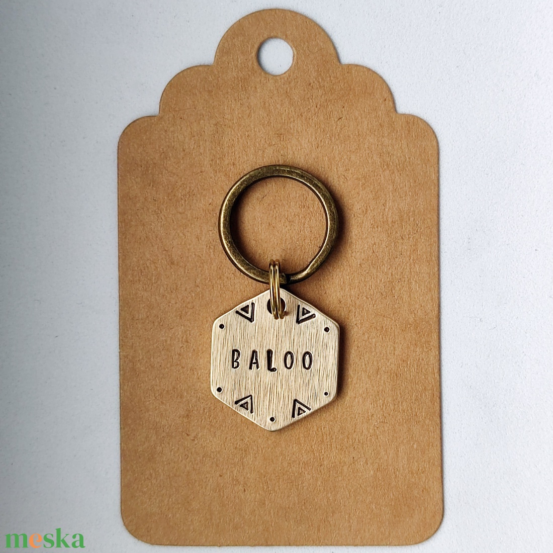 HEX MINI � Kézzel kalapált sárgaréz kutyabiléta (25 � 21 mm) - otthon & életmód - kisállatoknak - kutyáknak - kutya biléta - Meska.hu