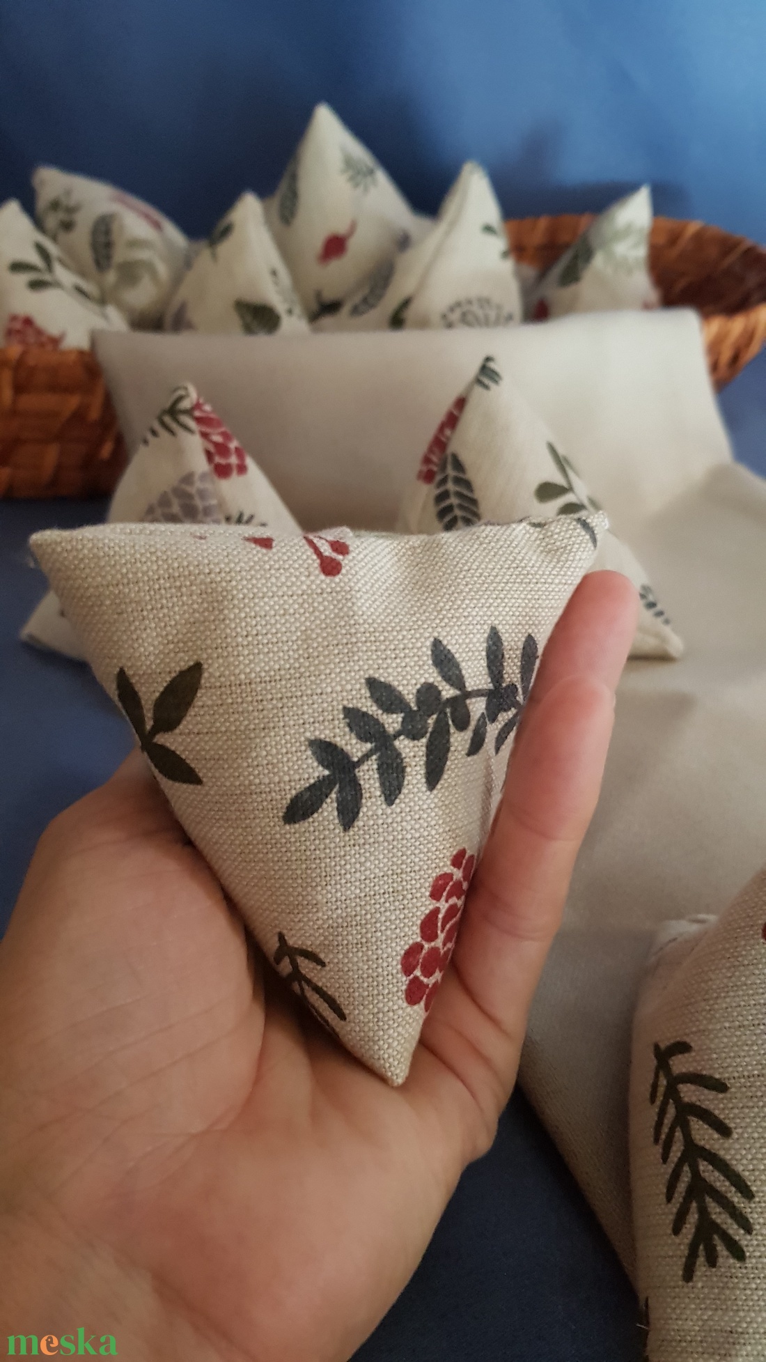 Babzsák leveles - játék & sport - készségfejlesztő és logikai játék - toronyépítő- és egyensúlyozó játékok - Meska.hu