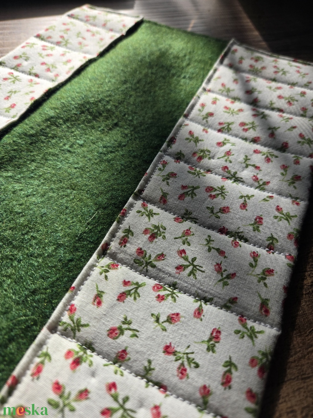 Krétatartó zöld, virágos - otthon & életmód - papír, írószer - tolltartó & ceruzatekercs - Meska.hu