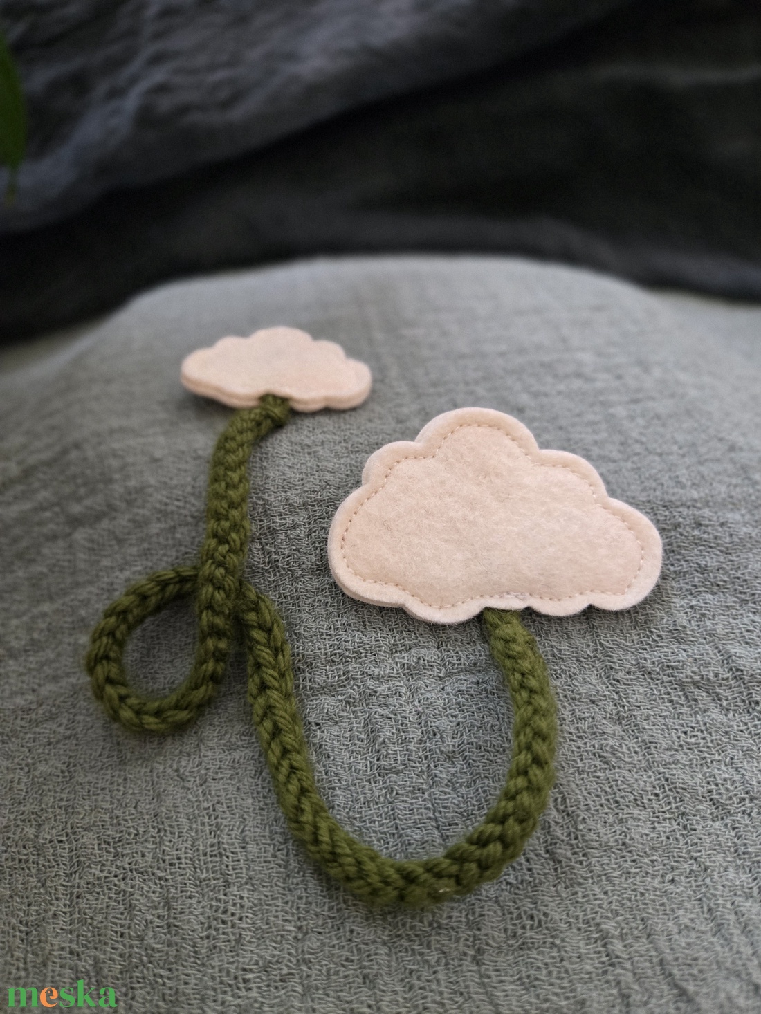 Filc könyvjelző felhős - könyv & zene - könyvjelző - Meska.hu Filc könyvjelző felhős - könyv & zene - könyvjelző - Meska.hu