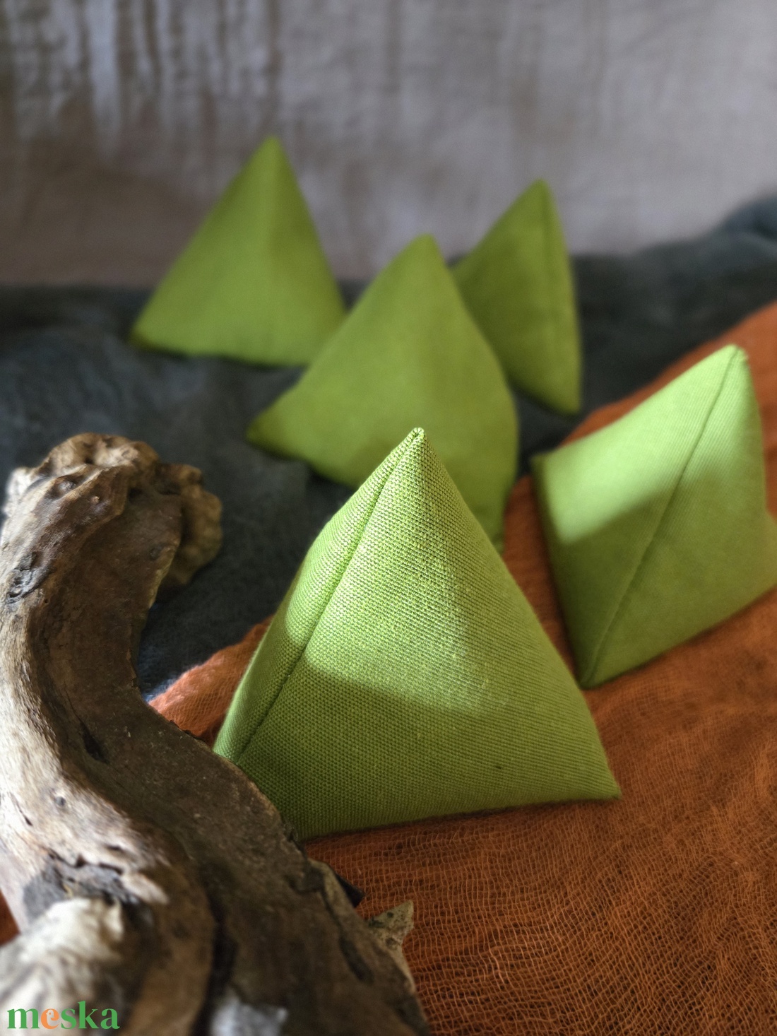 Babzsák mohazöld - játék & sport - készségfejlesztő és logikai játék - toronyépítő- és egyensúlyozó játékok - Meska.hu