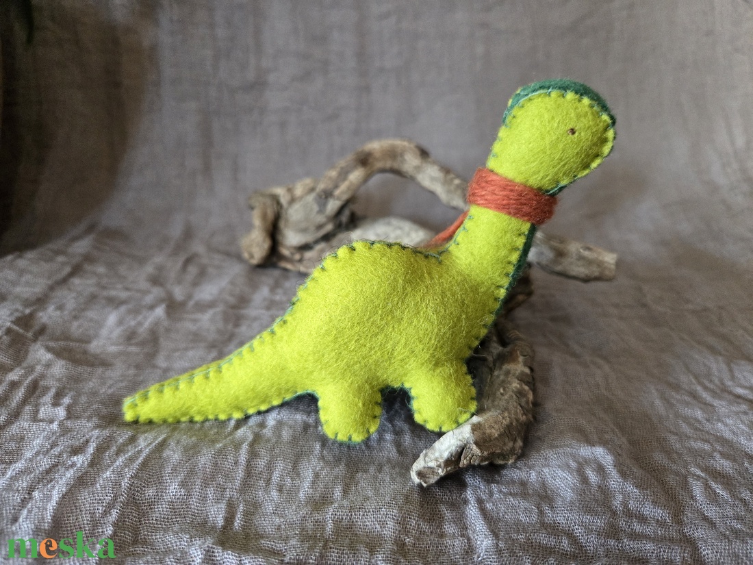 Filc dinó - játék & sport - plüssállat & játékfigura - plüss bárány - Meska.hu Filc dinó - játék & sport - plüssállat & játékfigura - plüss bárány - Meska.hu