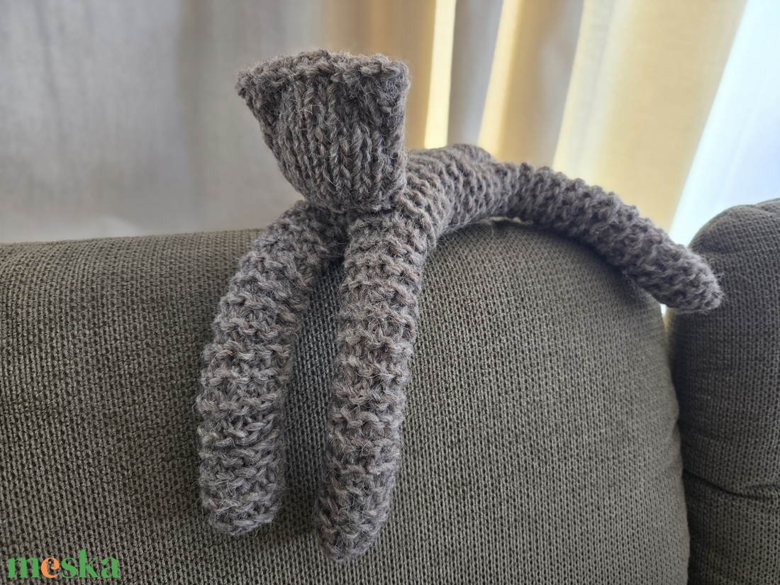 Kötött gyapjú cica - játék & sport - plüssállat & játékfigura - plüss dínók - Meska.hu