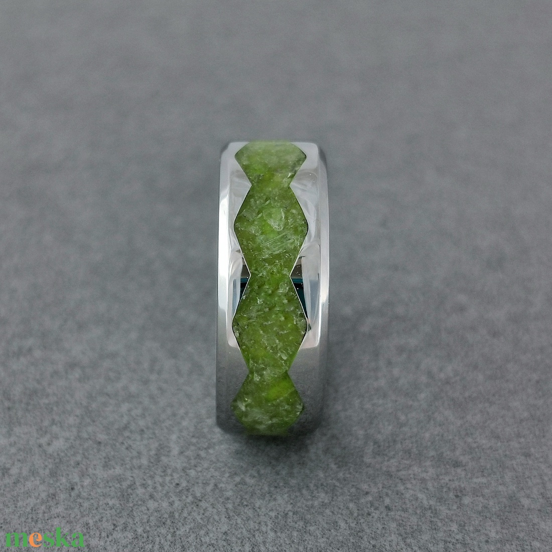Nemesacél Gyűrű Peridot(Krizolit) Ásvánnyal. Vízálló, Karcálló, Anti-Allergén, Egyedi Megrendelésre! Zöld Gyűrű - ékszer - gyűrű - kerek gyűrű - Meska.hu Nemesacél Gyűrű Peridot(Krizolit) Ásvánnyal. Vízálló, Karcálló, Anti-Allergén, Egyedi Megrendelésre! Zöld Gyűrű - ékszer - gyűrű - kerek gyűrű - Meska.hu