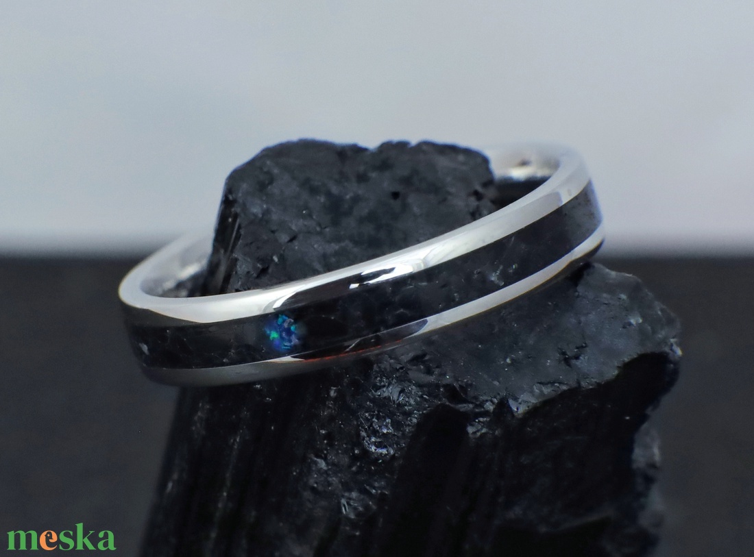 Nemesacél Gyűrű Turmalin Ásvánnyal És Kék Opállal. Vízálló, Karcálló, Anti-Allergén, Egyedi Megrendelésre! - esküvő - ékszer - karikagyűrű - Meska.hu