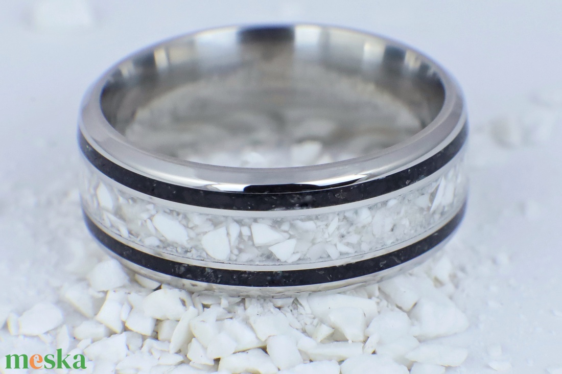 Nemesacél Gyűrű Magnezit és Turmalin Ásványokkal. Vízálló, Karcálló, Anti-Allergén, Egyedi Megrendelésre! - ékszer - gyűrű - kerek gyűrű - Meska.hu