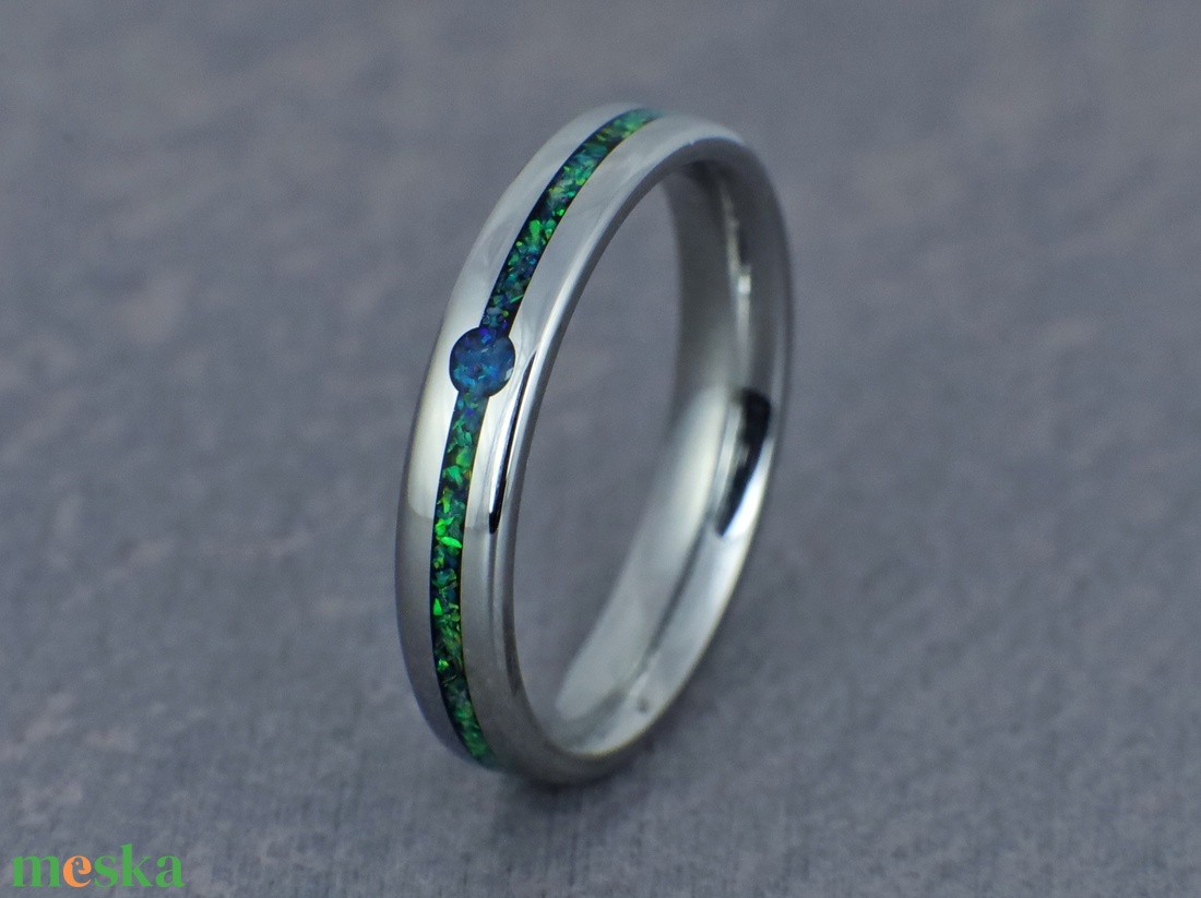 Nemesacél Gyűrű Zöld És Kék Opálokkal. Vízálló, Karcálló, Anti-Allergén, Egyedi Megrendelésre! - ékszer - gyűrű - kerek gyűrű - Meska.hu