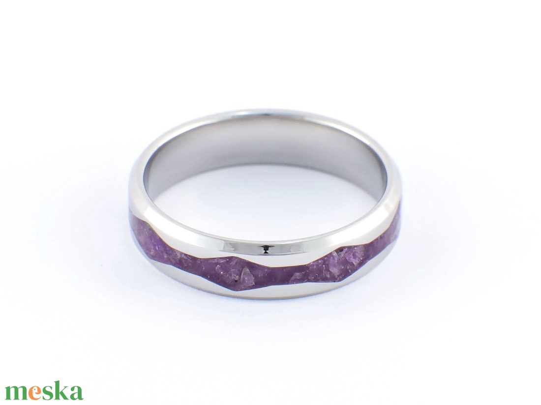 Nemesacél Gyűrű Ametiszt Ásvánnyal. Vízálló, Karcálló, Anti-Allergén, Egyedi Megrendelésre! - ékszer - gyűrű - kerek gyűrű - Meska.hu