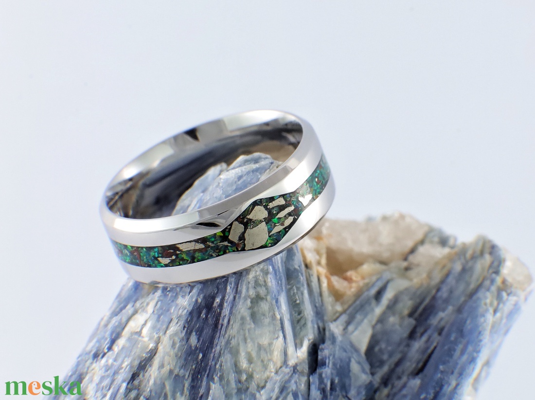 Nemesacél Gyűrű Obszidián, Pirit Ásványokkal És Sötétzöld Opállal. Vízálló, Karcálló, Anti-Allergén, Egyedi Megrendelés! - ékszer - gyűrű - kerek gyűrű - Meska.hu