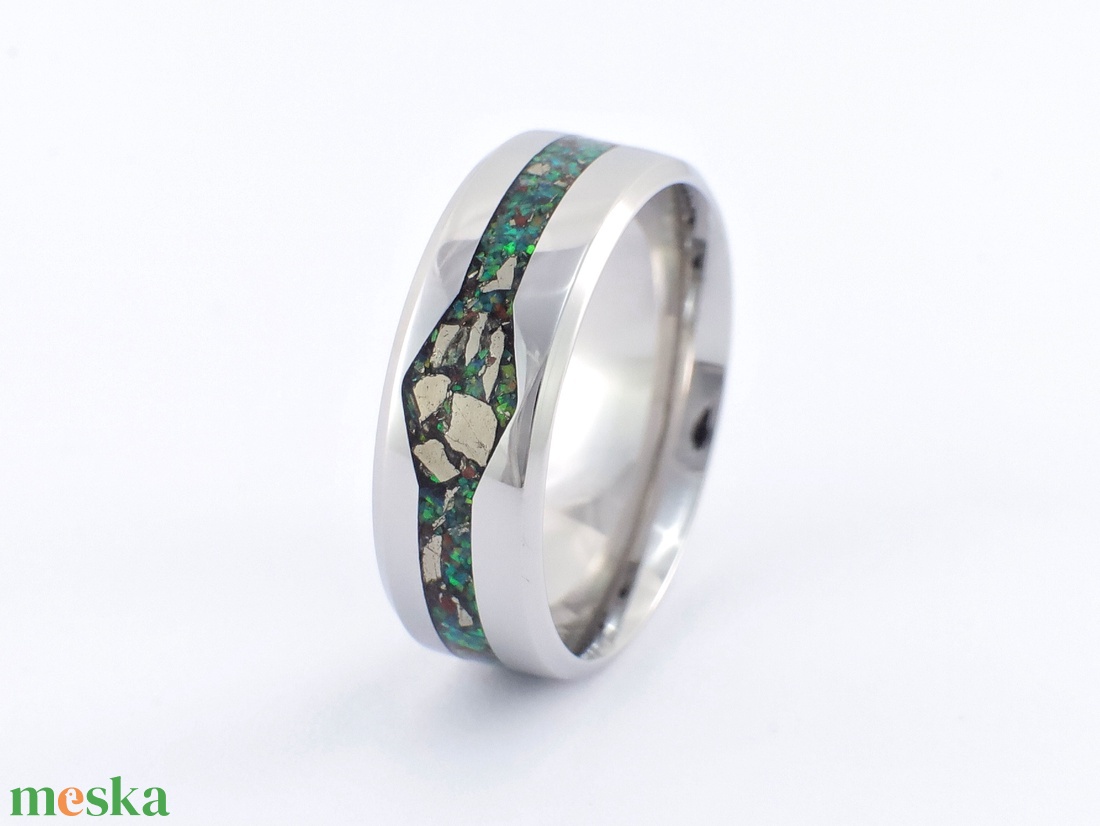Nemesacél Gyűrű Obszidián, Pirit Ásványokkal És Sötétzöld Opállal. Vízálló, Karcálló, Anti-Allergén, Egyedi Megrendelés! - ékszer - gyűrű - kerek gyűrű - Meska.hu