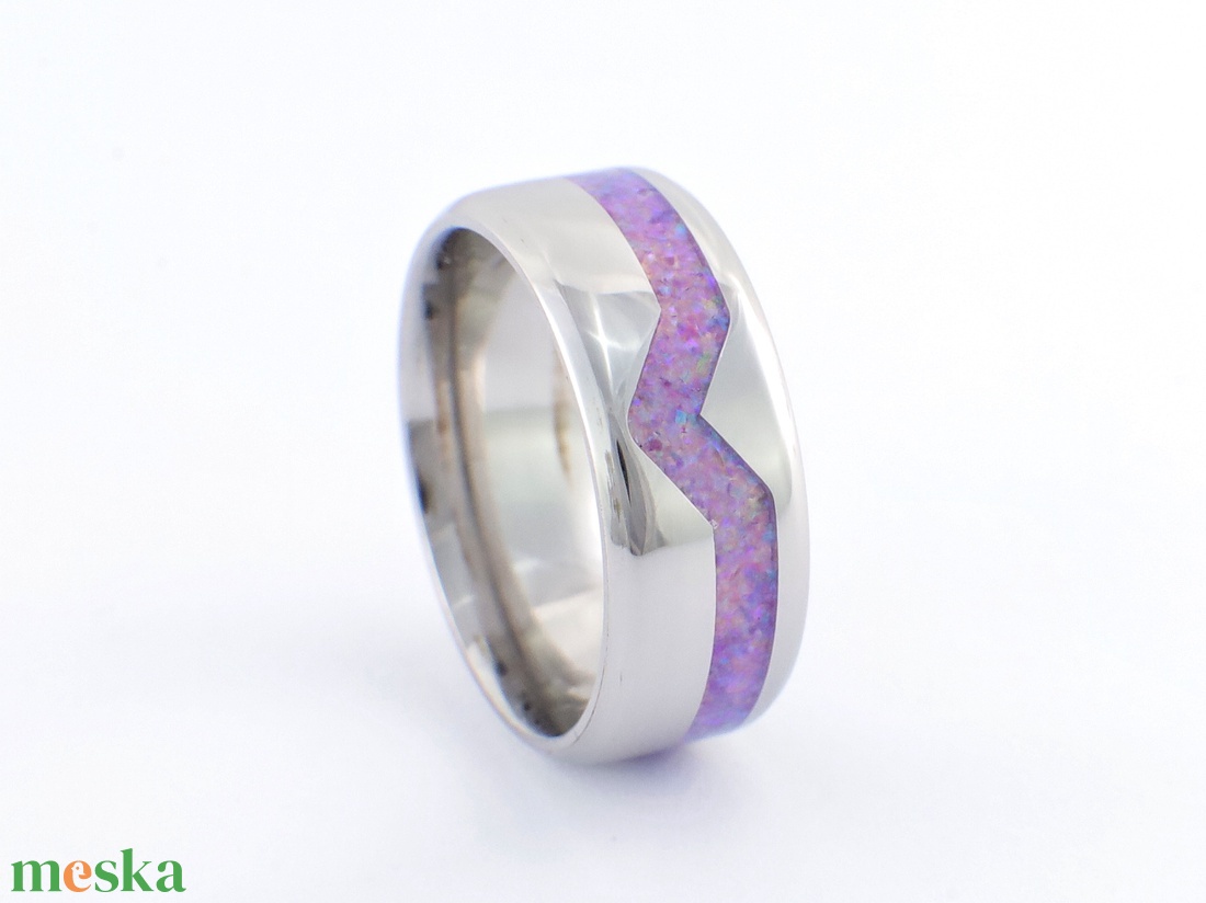 Nemesacél Gyűrű Lila Opállal. Vízálló, Karcálló, Anti-Allergén, Egyedi Megrendelésre! - ékszer - gyűrű - kerek gyűrű - Meska.hu