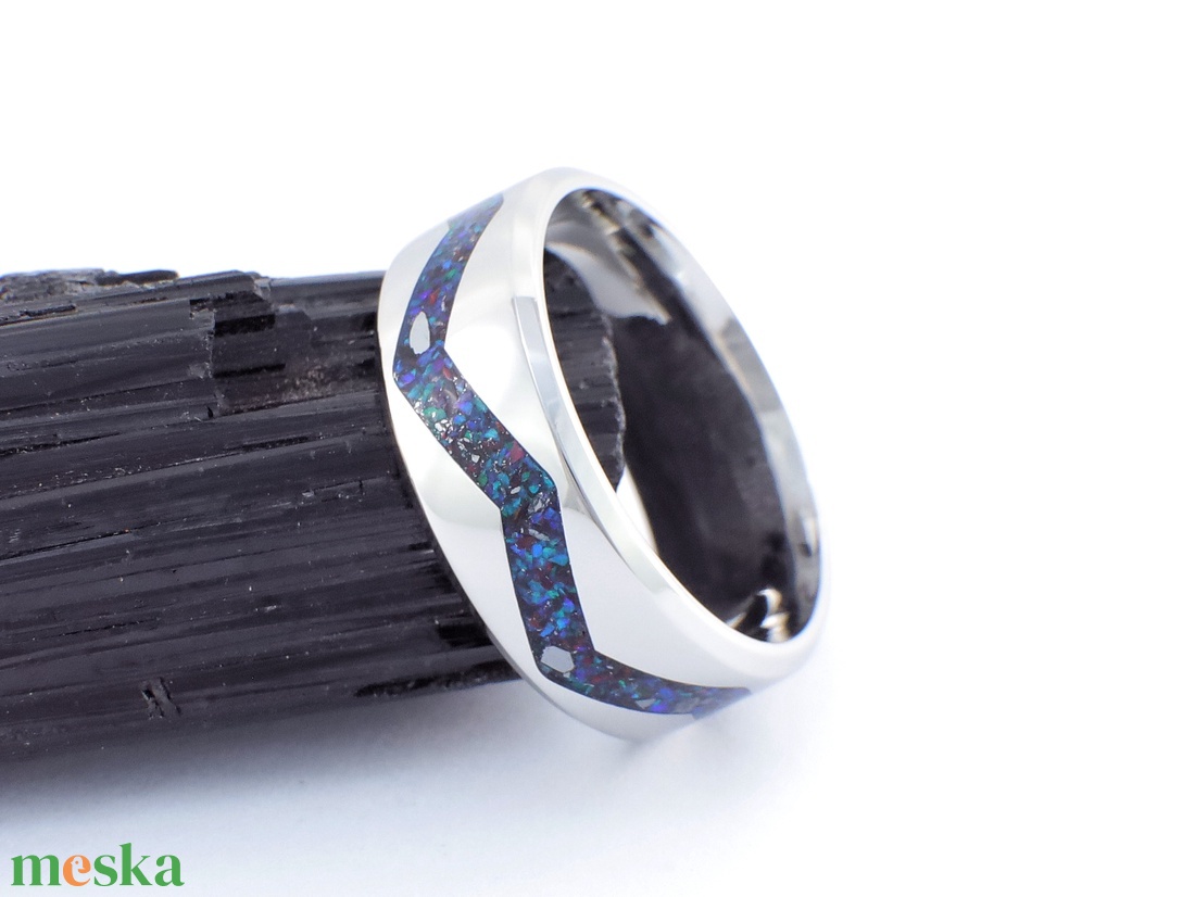 Nemesacél Gyűrű Antimonit Ásvánnyal És Fekete, Lila Opálokkal. Vízálló, Karcálló, Anti-Allergén, Egyedi Megrendelésre! - ékszer - gyűrű - kerek gyűrű - Meska.hu