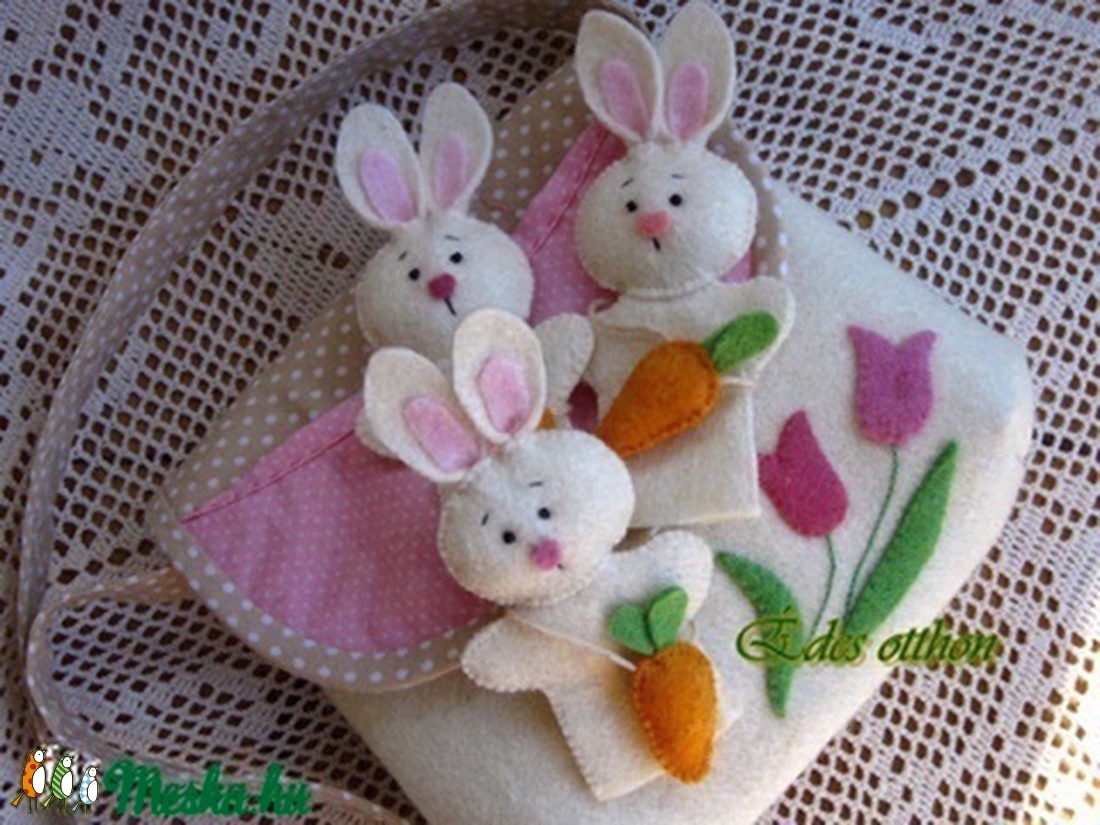 Három nyuszi ujjbáb készlet táskában -  - Meska.hu