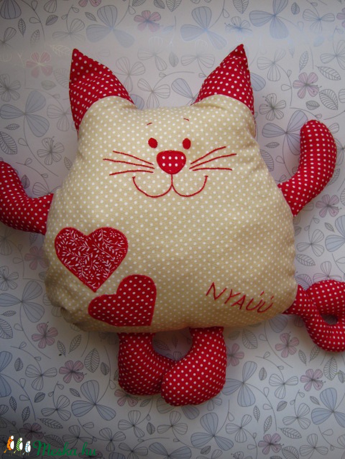 Cirmi az ölelgetős cica párna -  - Meska.hu