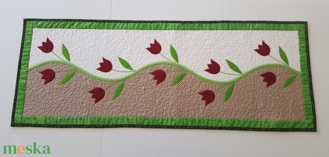 Tavaszi asztali futó friss tavaszi szinekben - otthon & életmód - konyhafelszerelés, tálalás - Meska.hu