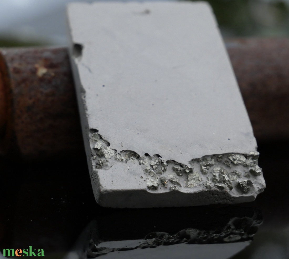 Beton-nyaklánc-göröngyök - ékszer - nyaklánc - medálos nyaklánc - Meska.hu Beton-nyaklánc-göröngyök - ékszer - nyaklánc - medálos nyaklánc - Meska.hu