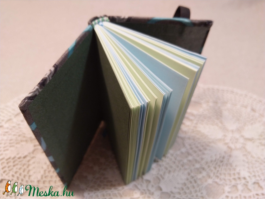 A/7 Szürke-türkíz gumis notesz - otthon & életmód - papír, írószer - jegyzetfüzet & napló - Meska.hu