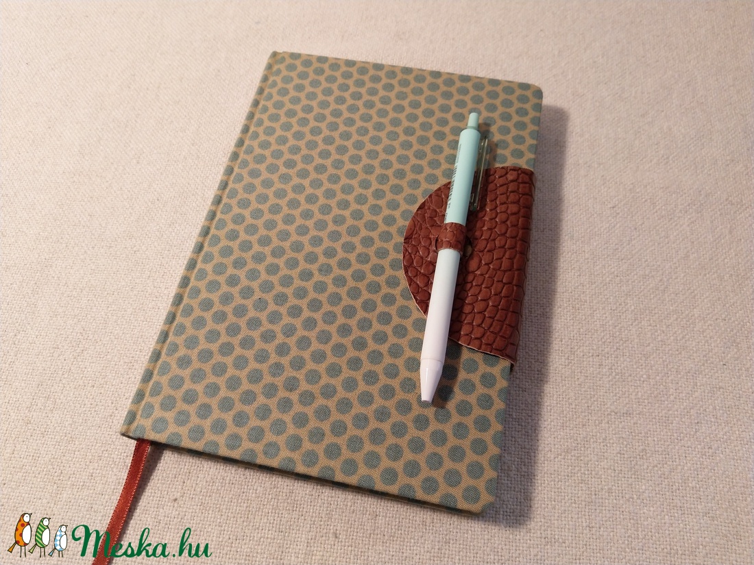 A/5 Pasztell zöld pöttyös, ponthálós napló - otthon & lakás - papír írószer - jegyzetfüzet & napló - Meska.hu
