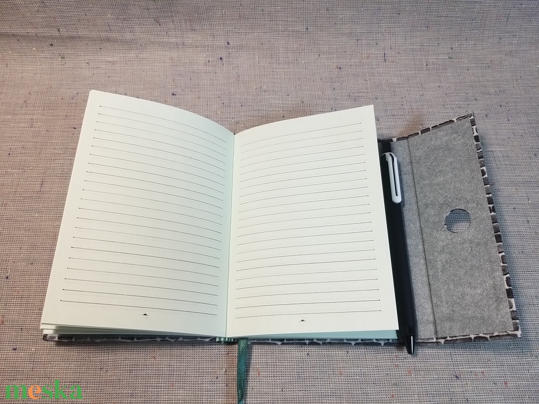 A/6Szürke téglamintás, vonalas, tollas notesz  - otthon & életmód - papír, írószer - jegyzetfüzet & napló - Meska.hu