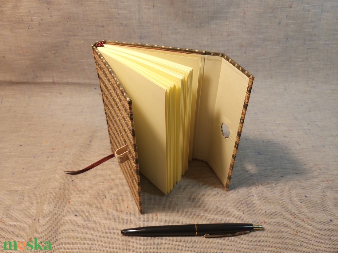 A/6 Zöld, rózsás-pöttyös, vonalas, tollas notesz  - otthon & életmód - papír, írószer - jegyzetfüzet & napló - Meska.hu