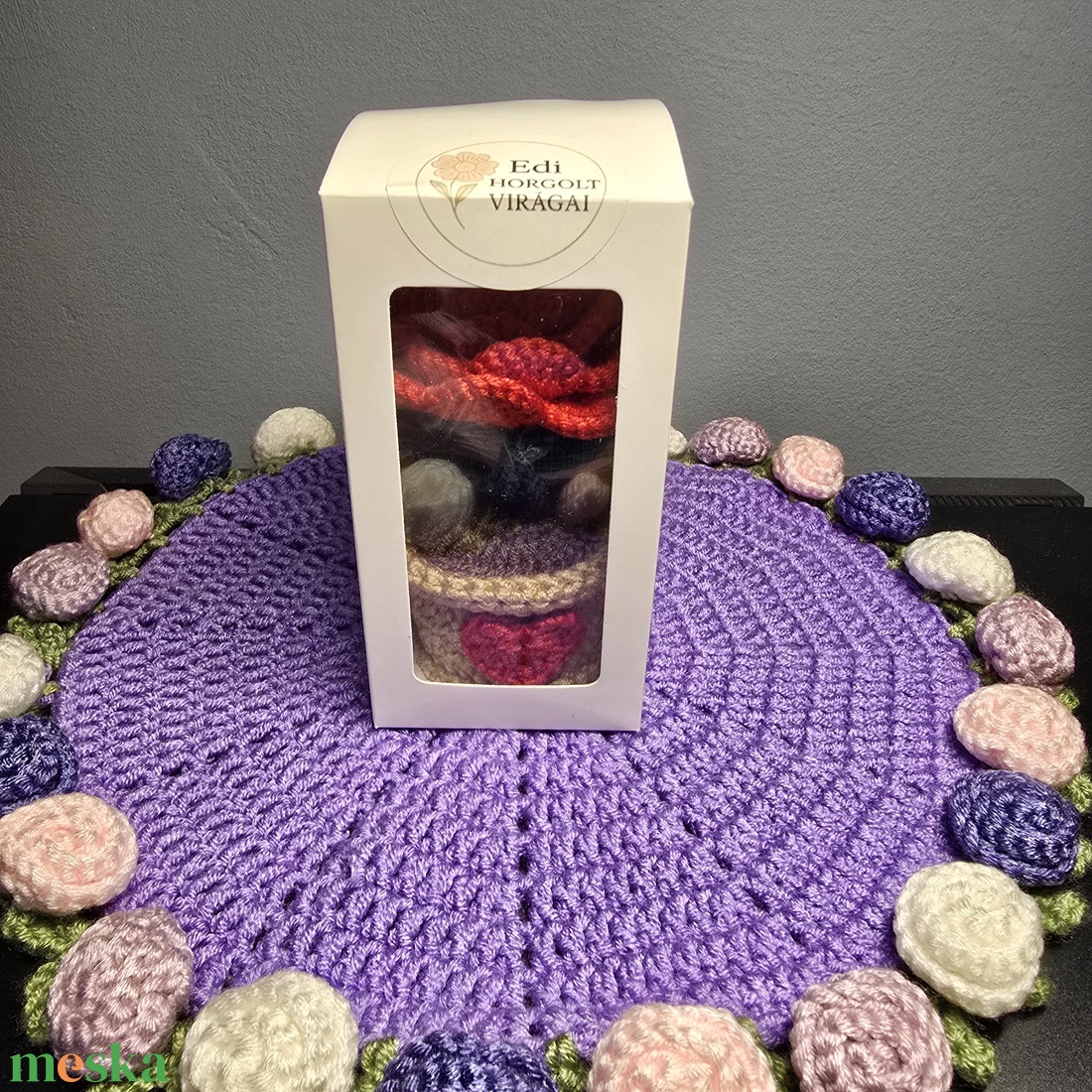 Horgolt mini rózsa kaspóban - otthon & életmód - virágdekoráció - virágdíszek - virágdísz kaspóban - Meska.hu