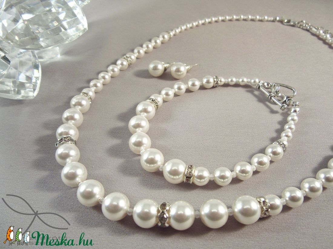 Egyszerű gyöngysor esküvőre Swarovski gyöngyből rondellákkal -  - Meska.hu