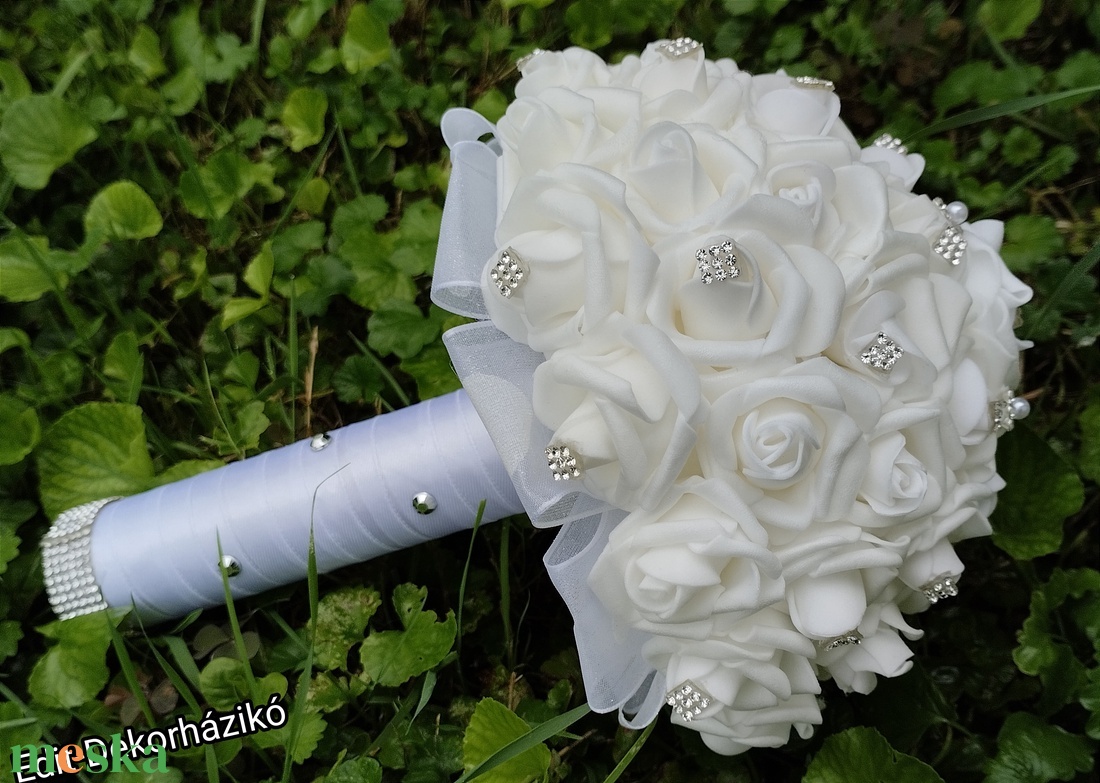 Tiszta fehér habrózsa menyasszonyi csokor - esküvő - menyasszonyi- és dobócsokor - Meska.hu Tiszta fehér habrózsa menyasszonyi csokor - esküvő - menyasszonyi- és dobócsokor - Meska.hu
