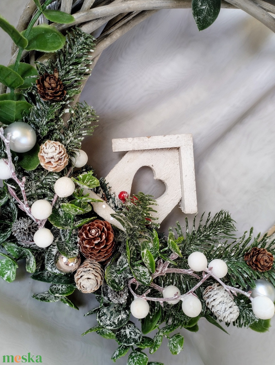 Szürke vessző téli ajtódísz - karácsony - karácsonyi lakásdekoráció - karácsonyi ajtódíszek - Meska.hu