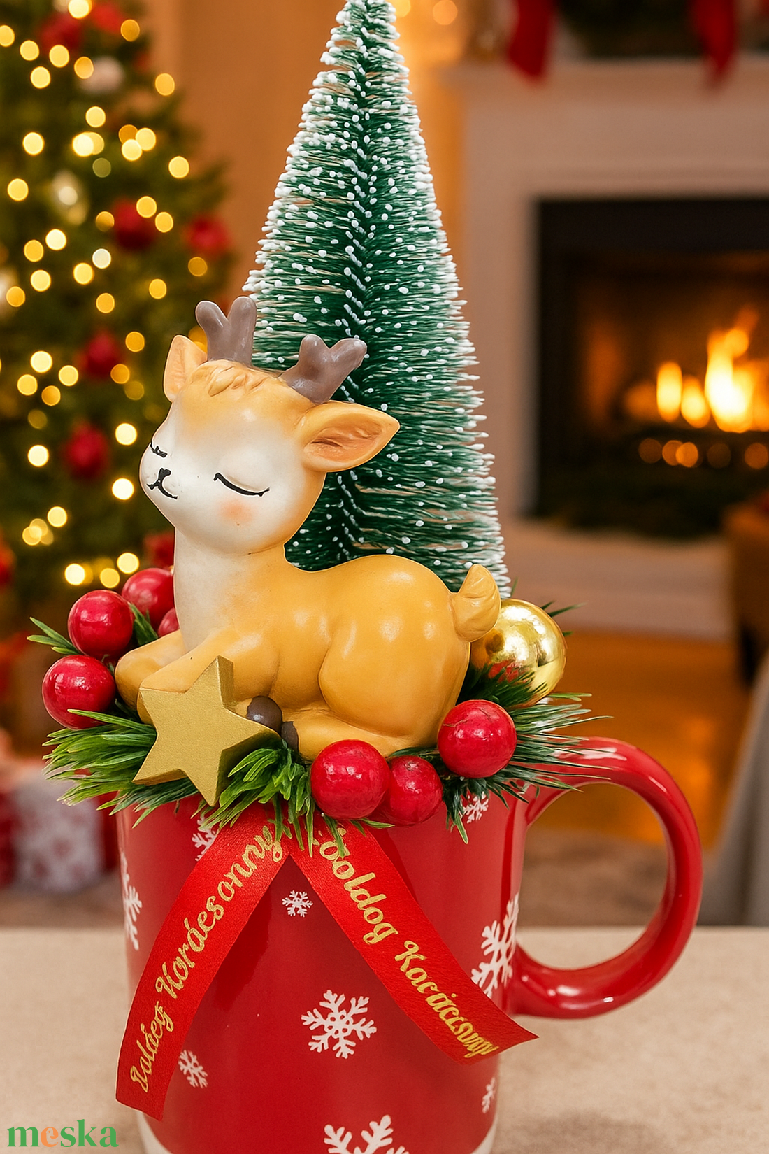 Karácsonyi bögrés dísz álmodozó szarvassal - karácsony - adventi díszek - adventi asztaldísz - Meska.hu