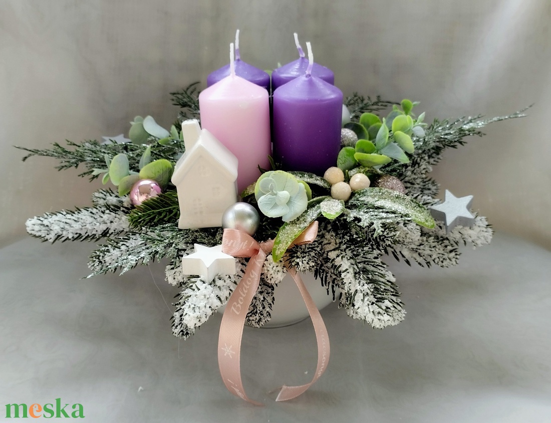 Ezüst-rózsaszín adventi aztaldísz kerámia templommal - karácsony - adventi díszek - adventi asztaldísz - Meska.hu