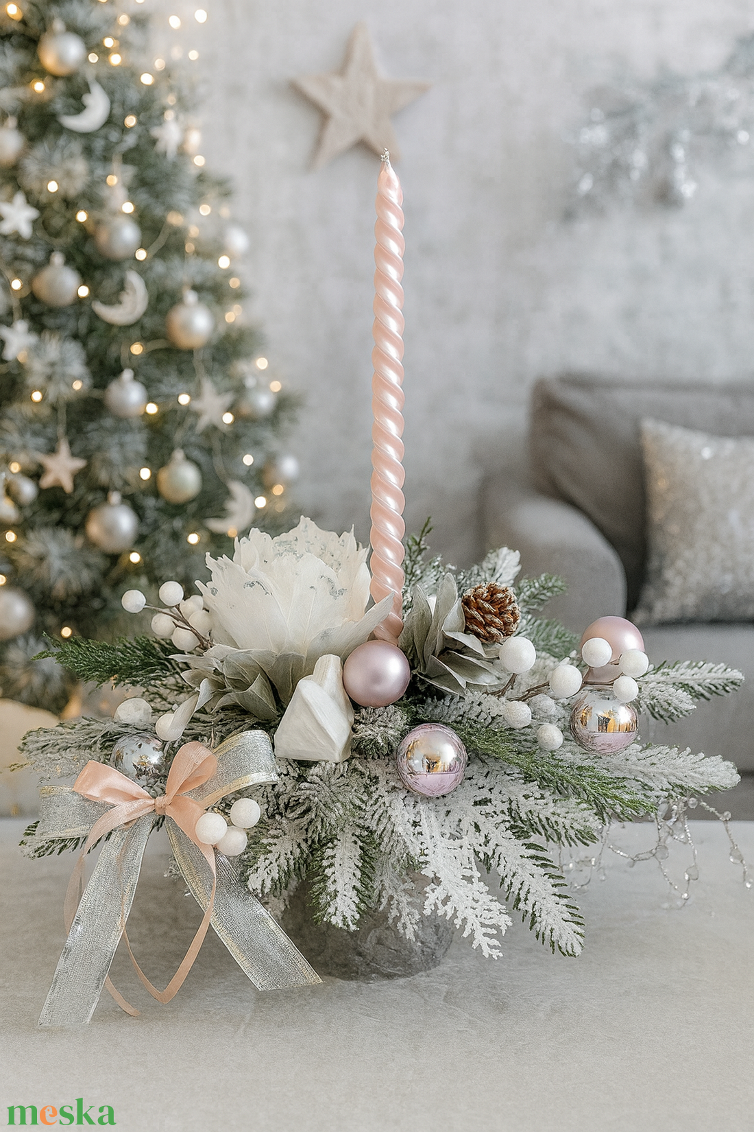 Ezüstös -rózsaszín karácsonyi adztaldísz csavart gyertyával - karácsony - adventi díszek - adventi asztaldísz - Meska.hu