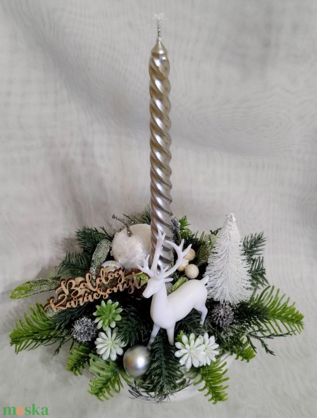 Ezüstös karácsonyi asztaldísz szarvassal - karácsony - adventi díszek - adventi asztaldísz - Meska.hu