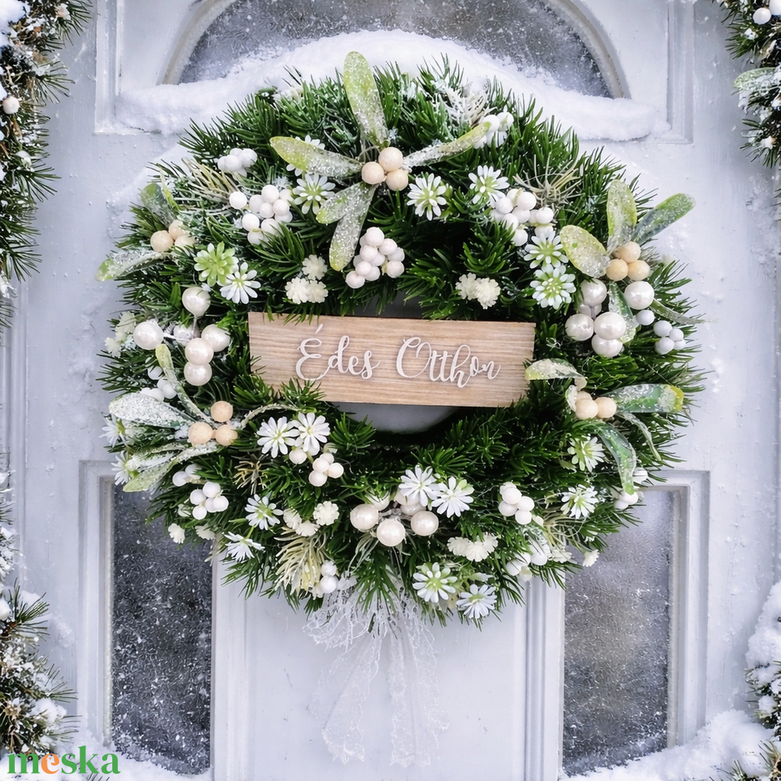 Téli ajtódísz műfenyő alapon - otthon & életmód - dekoráció - ajtó- és ablak dekoráció - ajtódísz & kopogtató - Meska.hu