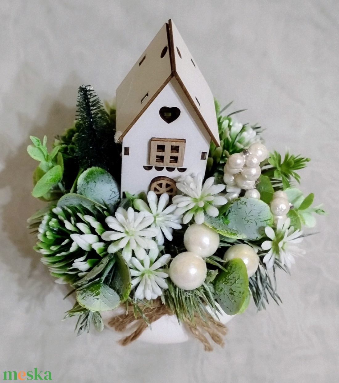 Téli asztaldísz kis faházikóval - otthon & életmód - dekoráció - asztal és polc dekoráció - asztaldísz - Meska.hu