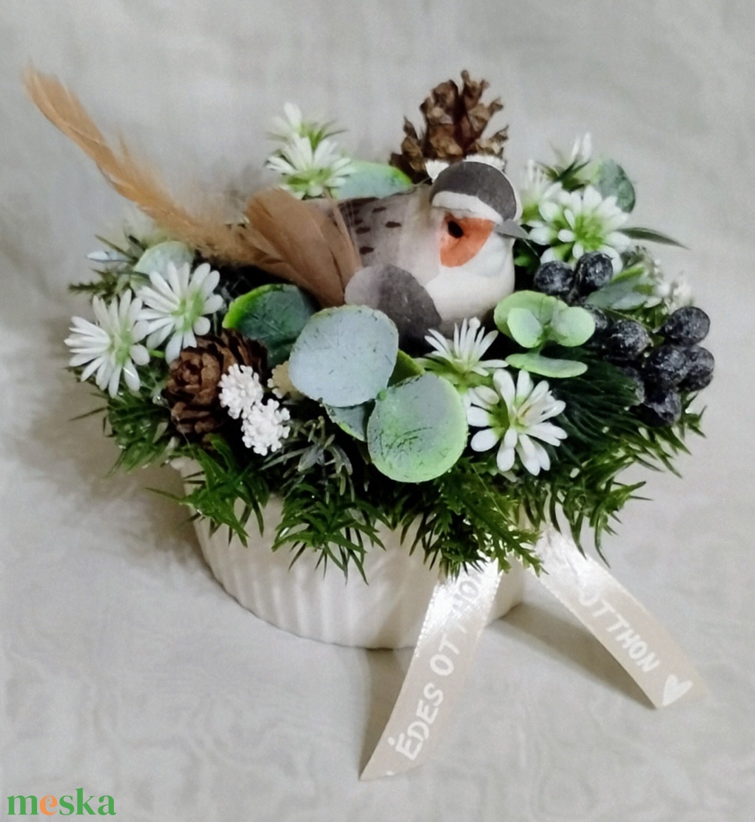 Téli tavaszváró asztaldísz kis madárkával - otthon & életmód - dekoráció - asztal és polc dekoráció - asztaldísz - Meska.hu