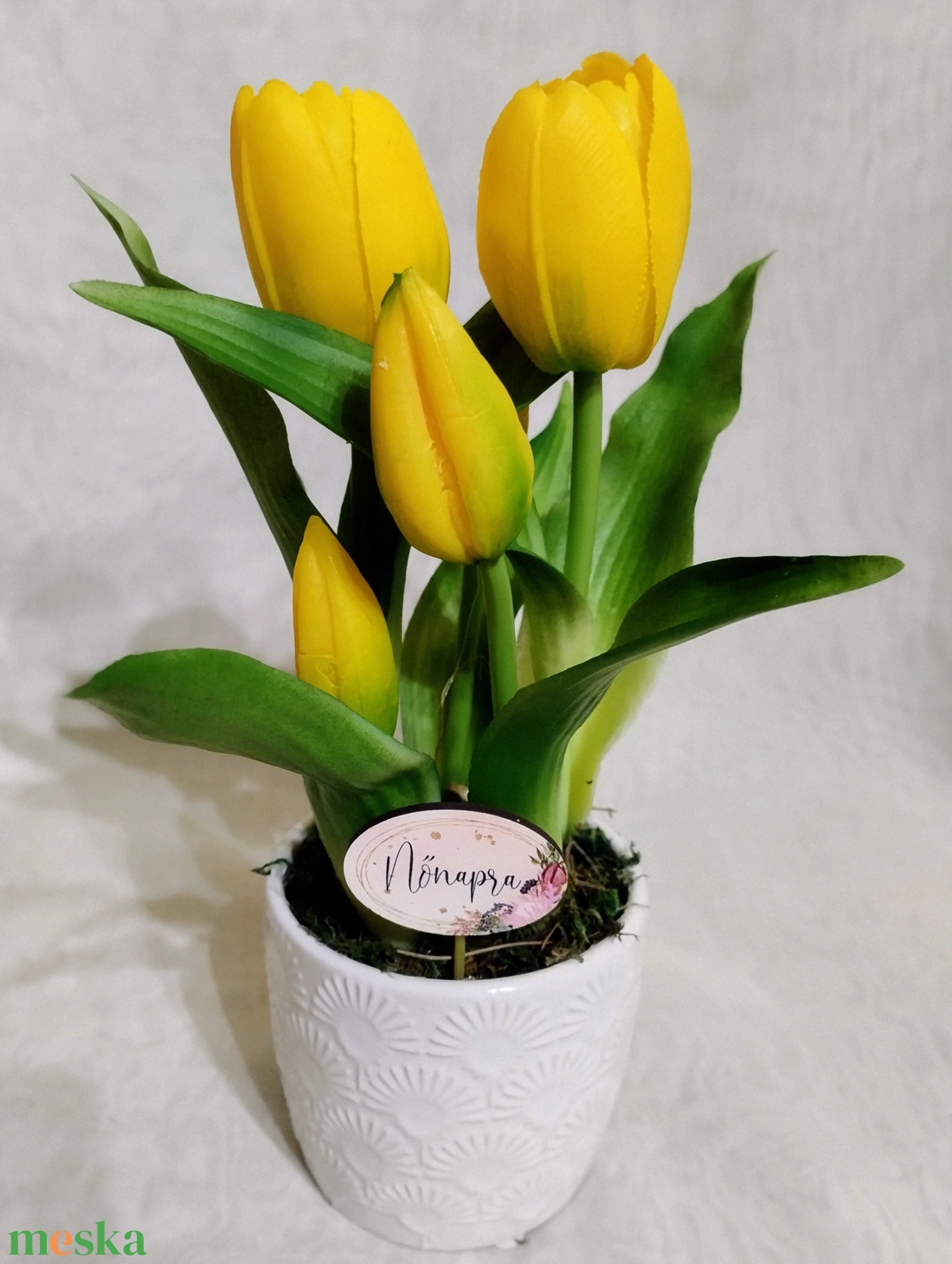 Élethű tulipán kerámia kaspóban - otthon & életmód - dekoráció - asztal és polc dekoráció - asztaldísz - Meska.hu