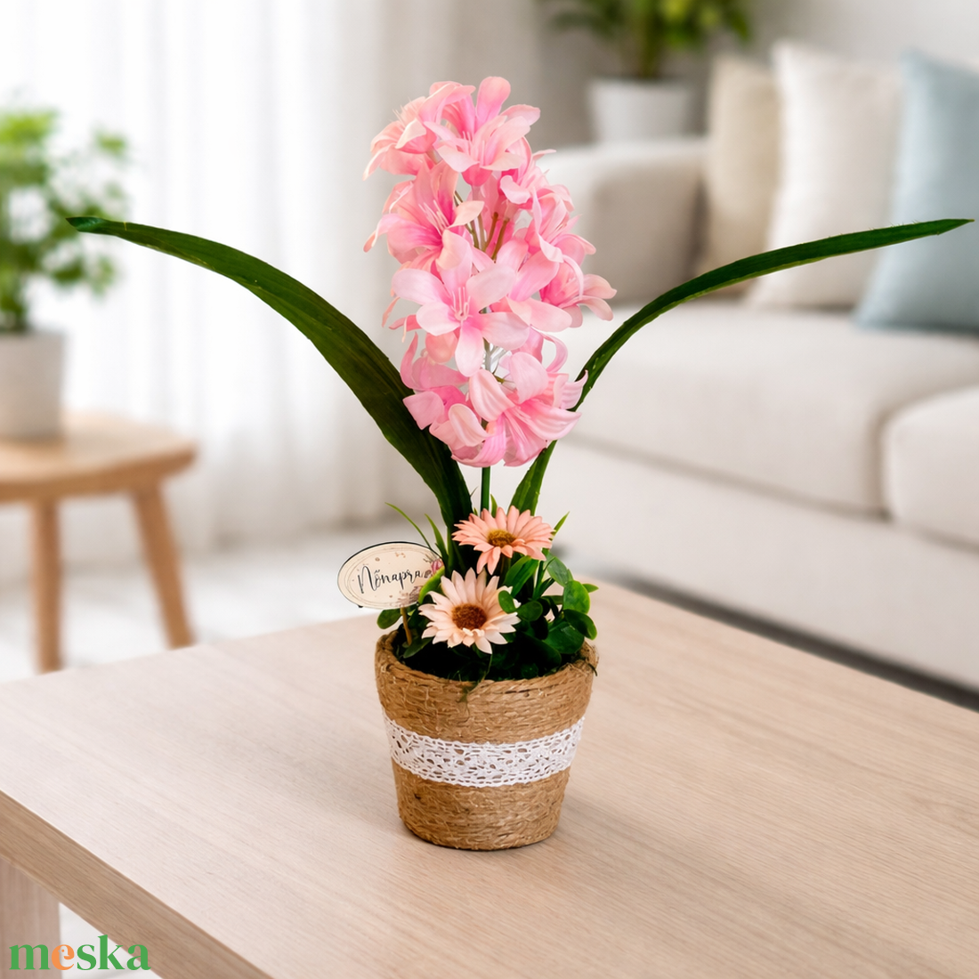 Tavaszi asztaldísz rózsaszín jácinttal - otthon & életmód - virágdekoráció - virágdíszek - virágdísz kaspóban - Meska.hu