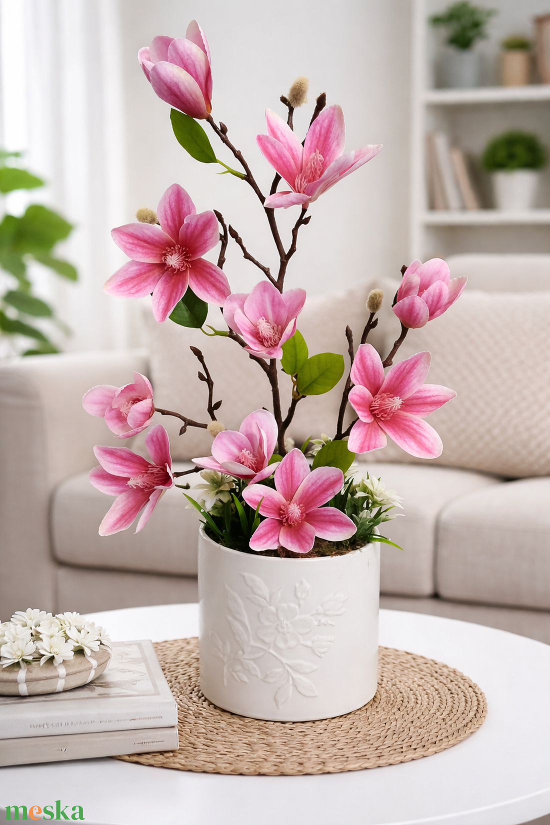 Rózsaszín magnóliás asztaldísz - otthon & életmód - virágdekoráció - virágdíszek - virágdísz kaspóban - Meska.hu