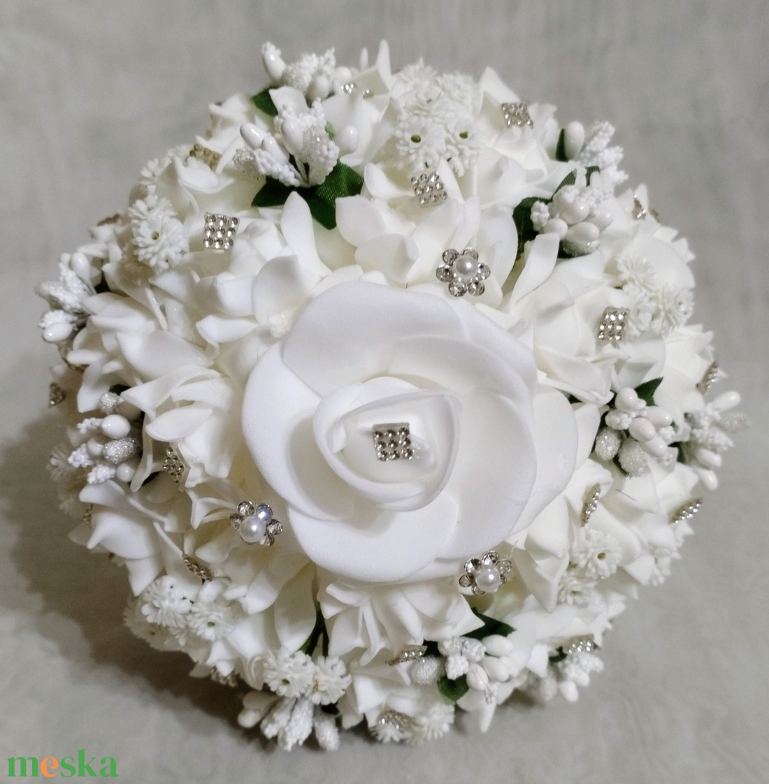 Hófehér ezüstös menyasszonyi csokor vagy dobócsokor  - esküvő - menyasszonyi- és dobócsokor - Meska.hu