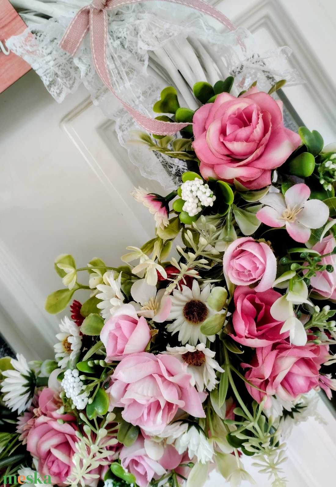 Rózsaszín virágos ajtódísz - otthon & életmód - dekoráció - ajtó- és ablak dekoráció - ajtódísz & kopogtató - Meska.hu