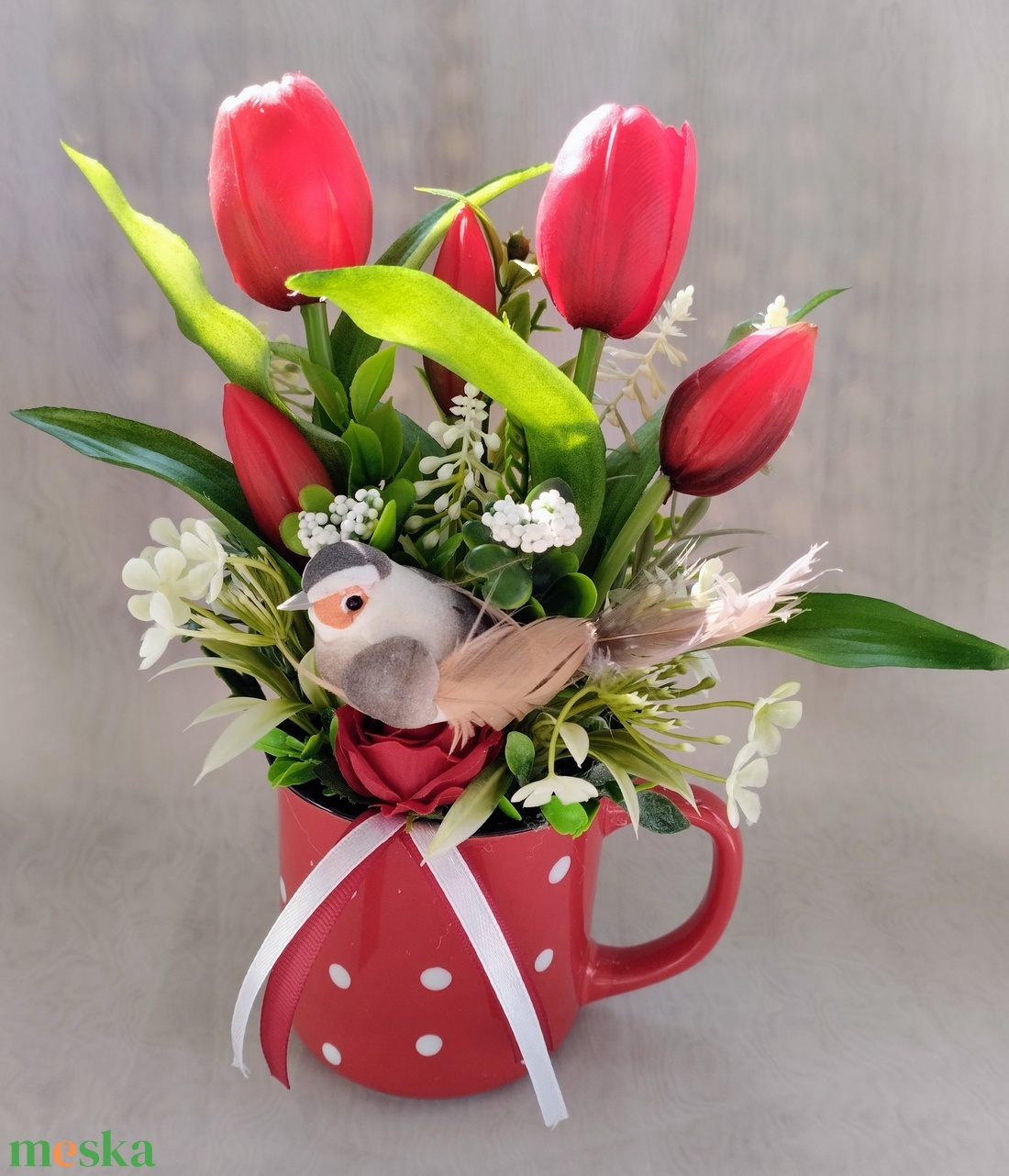 Piros pöttyös bögrés tavaszi dísz - otthon & életmód - dekoráció - asztal és polc dekoráció - asztaldísz - Meska.hu