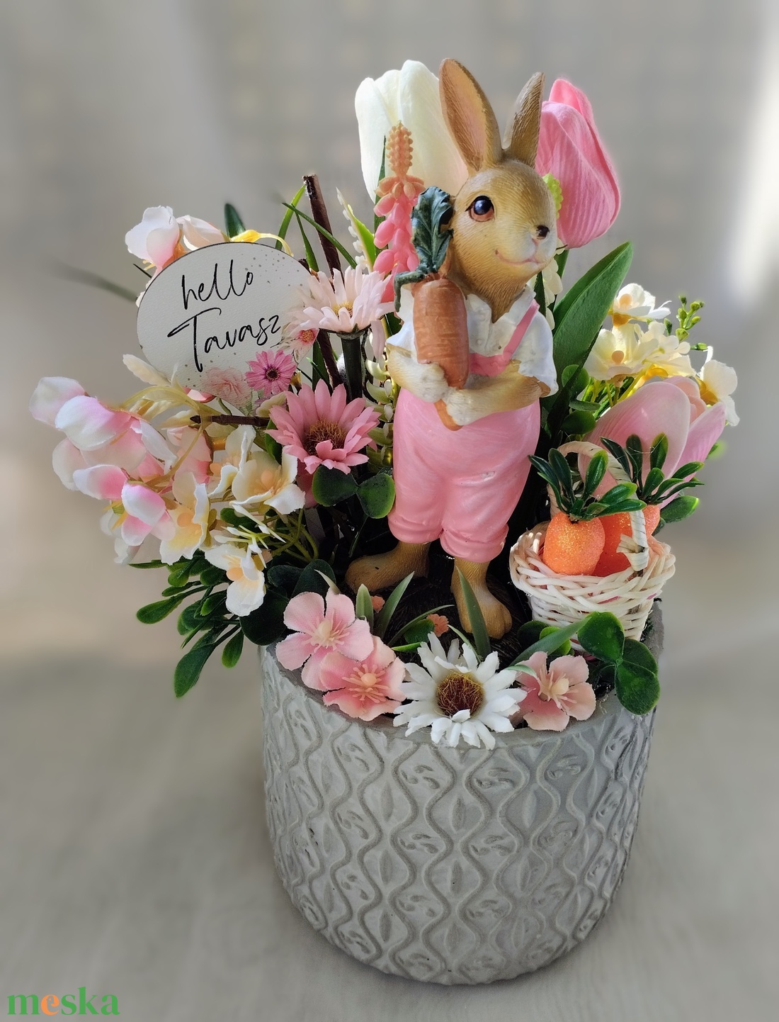 Kertész nyuszis tavaszi asztaldísz  - ünnepi díszek, dekorációk - húsvéti díszek és dekorációk - húsvéti asztaldíszek - Meska.hu