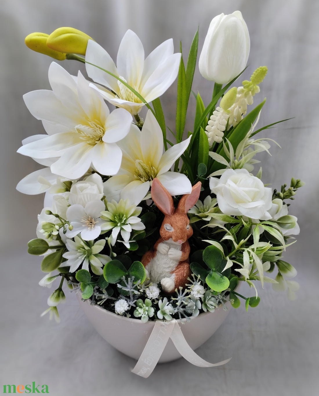 Magnóliás alvó nyuszis asztaldísz  - ünnepi díszek, dekorációk - húsvéti díszek és dekorációk - húsvéti asztaldíszek - Meska.hu