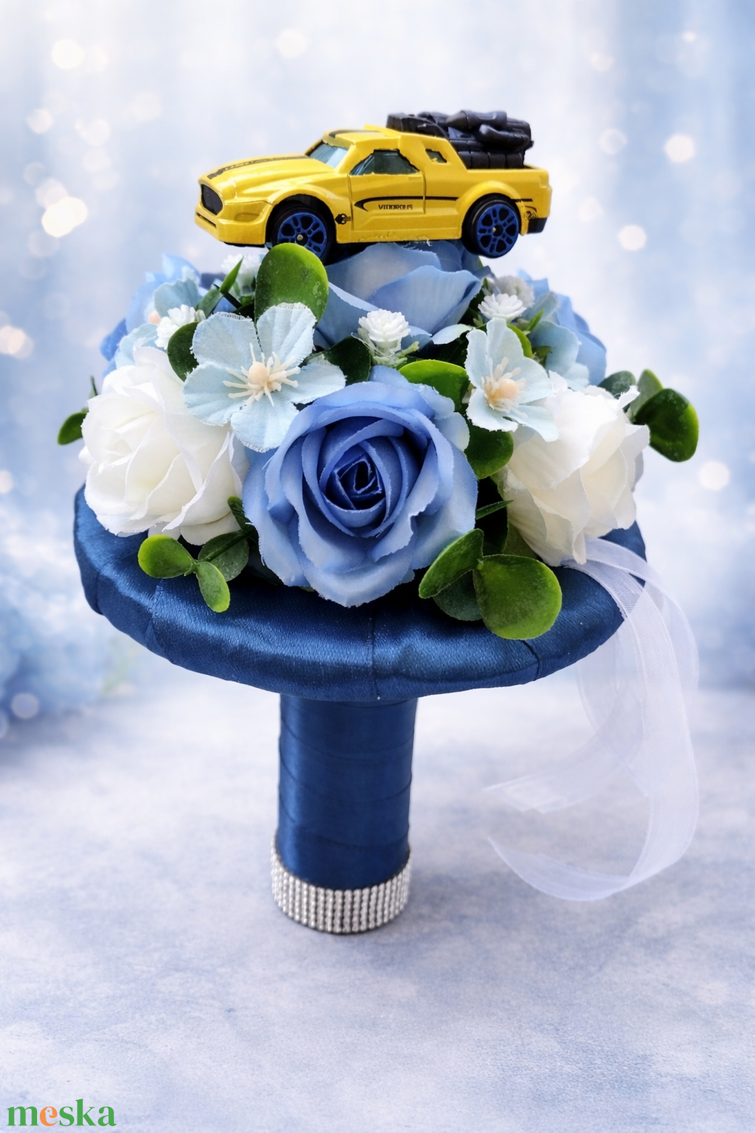 Kis autós ovis ballagási csokor  - otthon & életmód - virágdekoráció - virágok - virágcsokor - Meska.hu